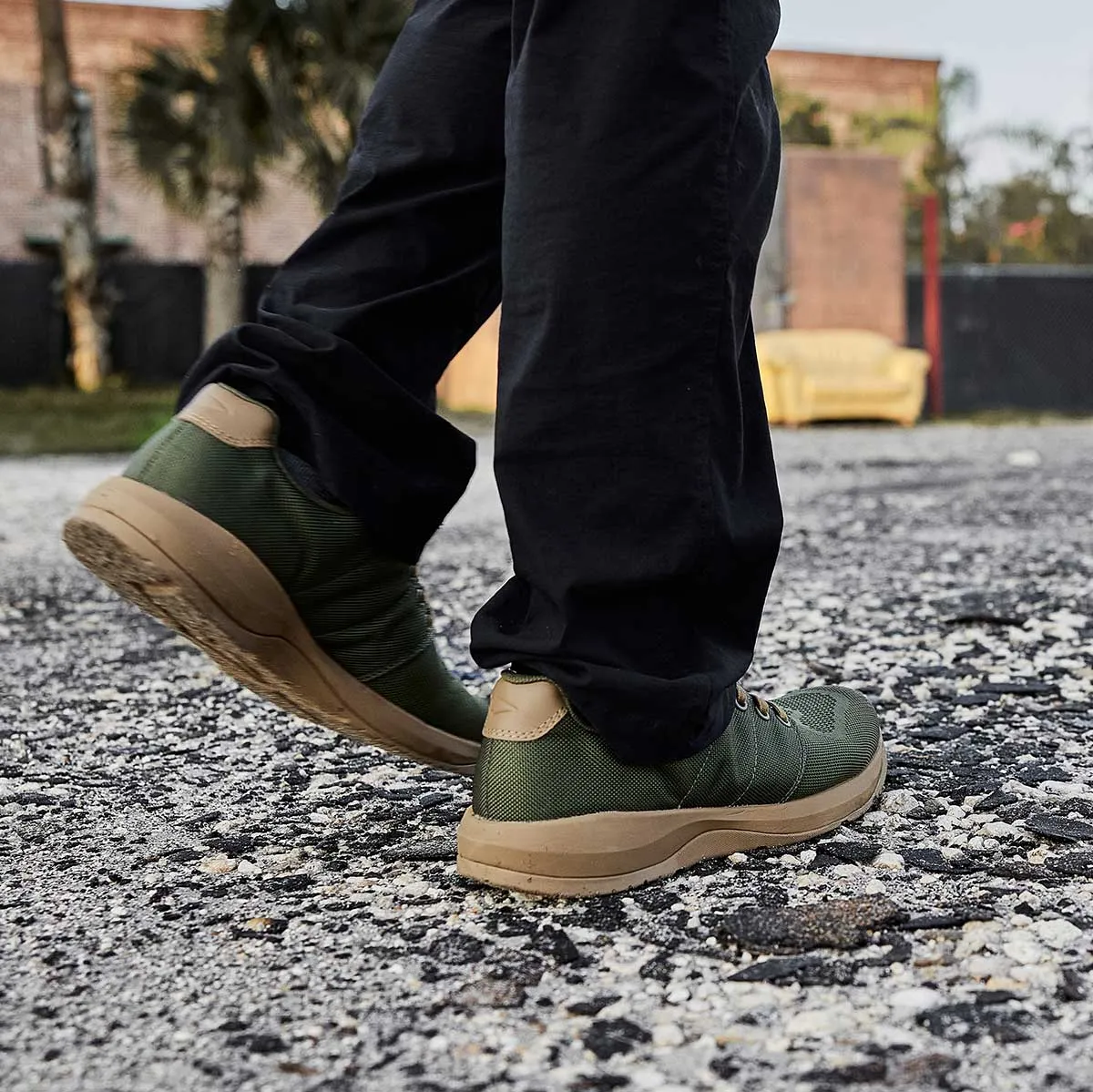 Men's Ballistic Trainers - Green   Gum