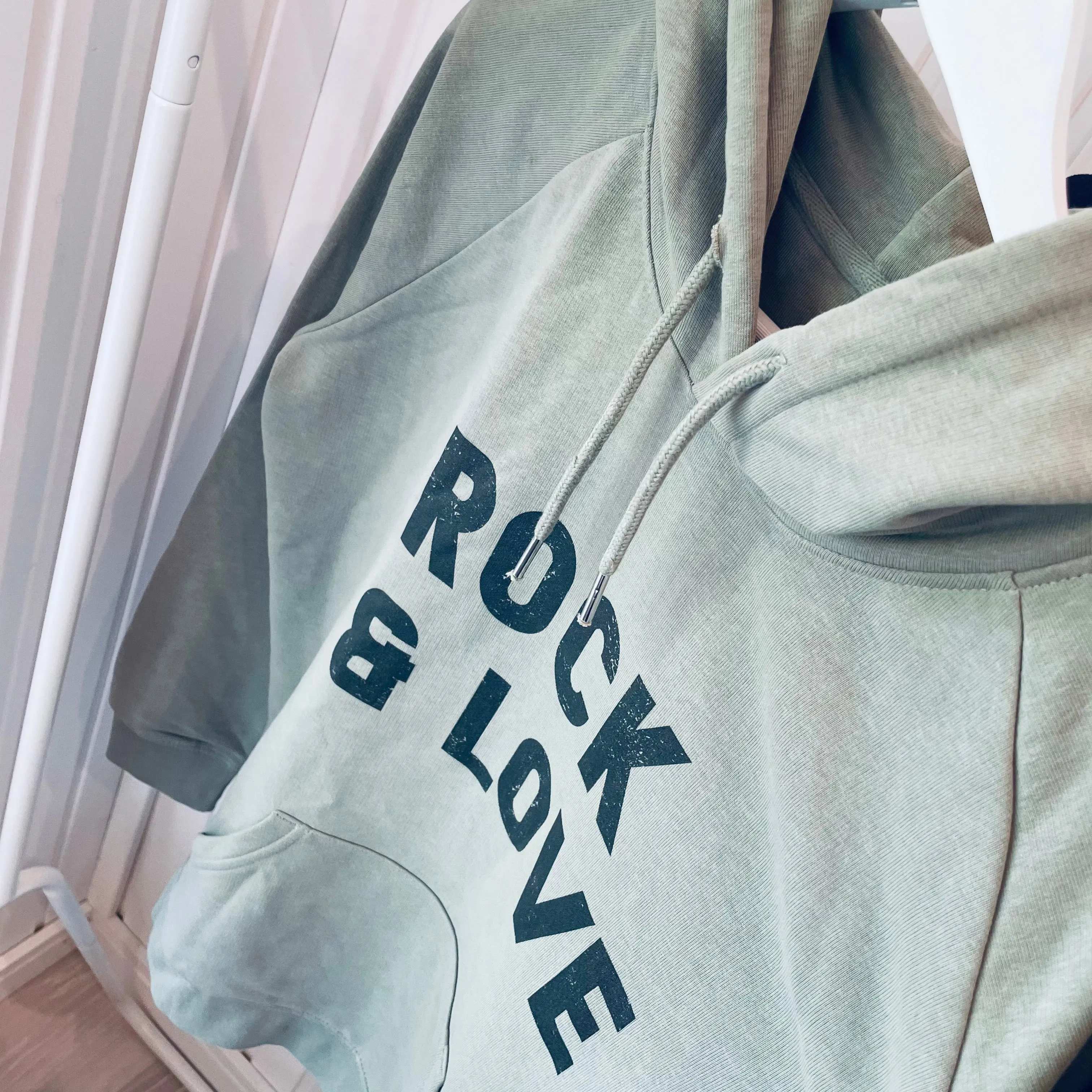 SAMPLE Light khaki hoody with rock & love